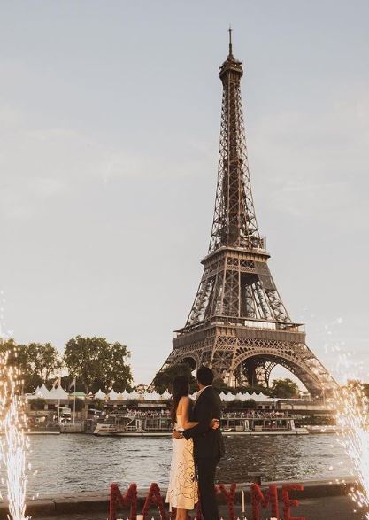 Hansika Motwani got engaged to her boyfriend Sohail Kathuria in front of the Eiffel Tower, Paris. Check out the pics 💕 #hansikamotwani #hansikamotwani💕💜 #hansikamotwanifans #hansikamotwanionlyforyou #bollywood #bollywoodupdates #bollywoodnews