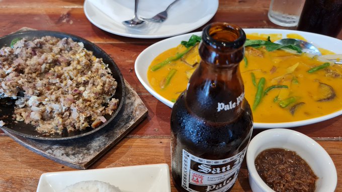 Late Lunch #BoracayIsland https://t.co/qBhvadqYrT<a href="/tag/boracayisland"class="tags">#BoracayIsland</a>