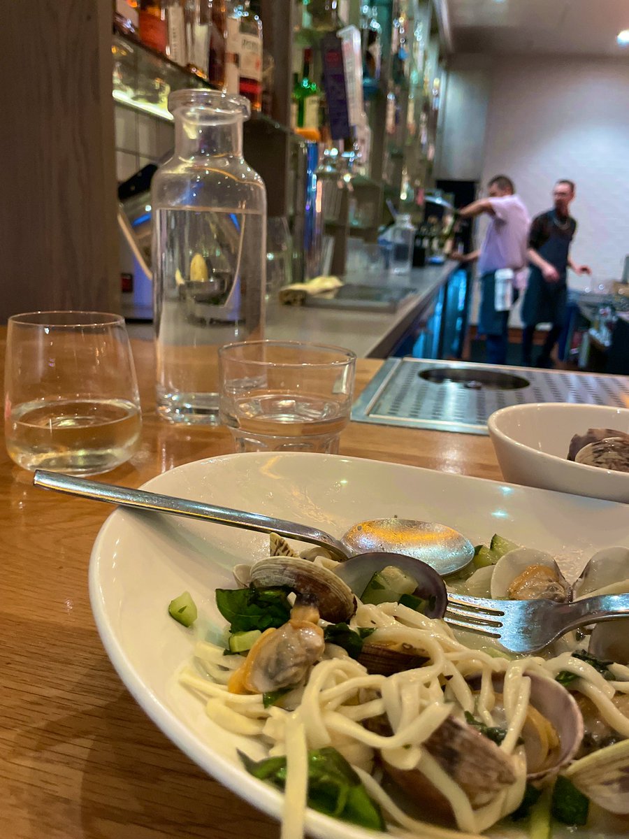 itsjustreva's tweet photo. SF Day 1 was largely settling down and moving the legs post the 16-hr flight. Great vibes at Delarosa, a modern-Roman eatery in Downtown. 

Wed plans include: 

👉🏽 Celo Connect Salon
👉🏽 DAO Planet’s Unconference
👉🏽 Female Founder Brunch

#Sfblockchainweek #SFBW22 @FreepleDAO https://t.co/OyLVqIFtxe
