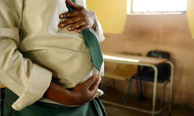 femalestudents's tweet photo. As we gear up for the #16DaysOfActivismAgainstGBV let’s take time to denounce all forms violence including #ChildMarriages , a case of a 9 year old Bulawayo minor who is 33 weeks pregnant is a cause of concern. #NoToChildMarriage #SmartGirlsSafety @unwomenzw @Afrikagrupperna https://t.co/TgWZMTXdJ9