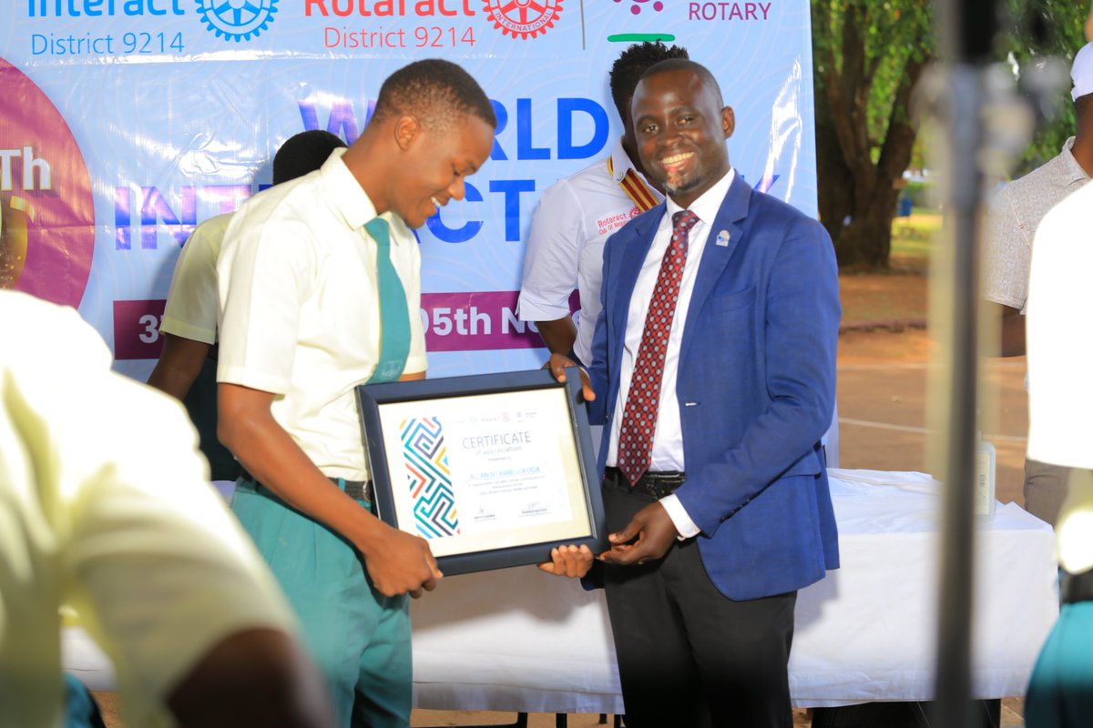RotaractD9214's tweet photo. PICTORIAL📸
Day 2 of the #WorldInteractWeek went well at Kisubi Mapeera SSS where the interact symposium was held. It was a great opportunity to learn,receive mentorship and share experiences. Young people are indeed the future of Rotary. #ImagineRotary #Interact60 https://t.co/X263kR9Hee