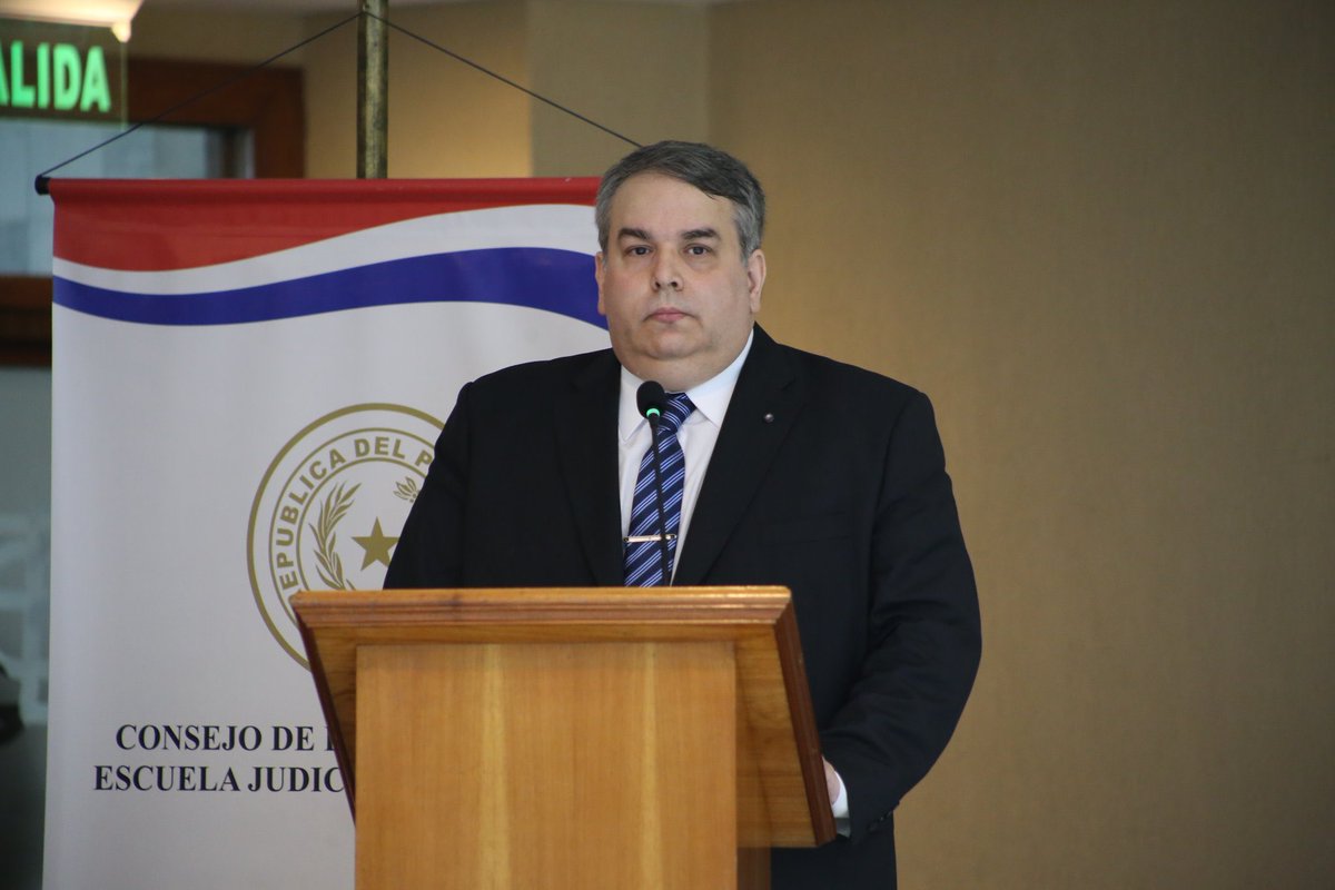 pds_radio's tweet photo. #PlenoCSJ| En sesión ordinaria de la fecha la Corte Suprema de Justicia designó a @EstebanKrisko como nuevo integrante del Tribunal de Apelación Civil y Comercial 1ª Sala de Capital.
📌Se impuso en terna a los abogados Guillermo Acevedo y Judith Gauto.
☎️MóvilPDS @Lucas_zPy https://t.co/WagTM0N9WI