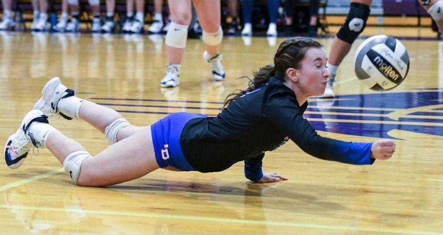 JoshuaMorgret's tweet photo. HS VOLLEYBALL: Liberty-Benton embraces underdog role against Gilmour Academy, my story ahead of the Eagles' regional semifinal tomorrow night for @FindlayCourier: https://t.co/3QU3SVvAqN https://t.co/u819ZLrIoM