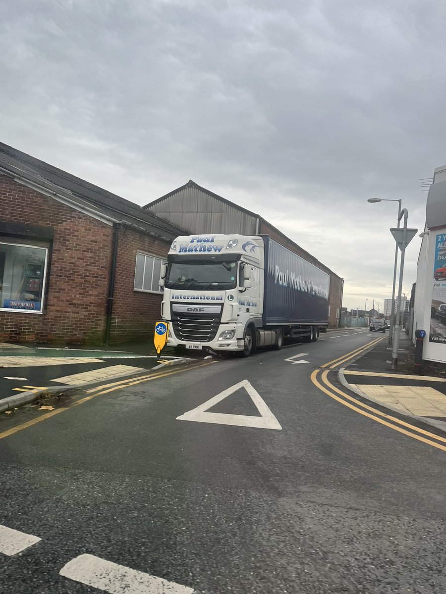 Bollard !? … what bollard!? ..