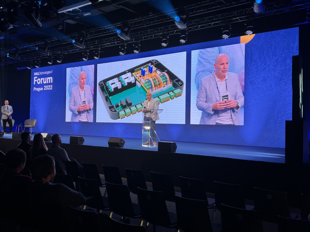 HARDWARIO CHESTER looks on the big stage... STUNNING!

Thanks, Michal Sastinsky from BatteryCheck, for using it during the presentation at Dell Technologies Forum Prague 2022.

#chester #iotgateway #delltechforum