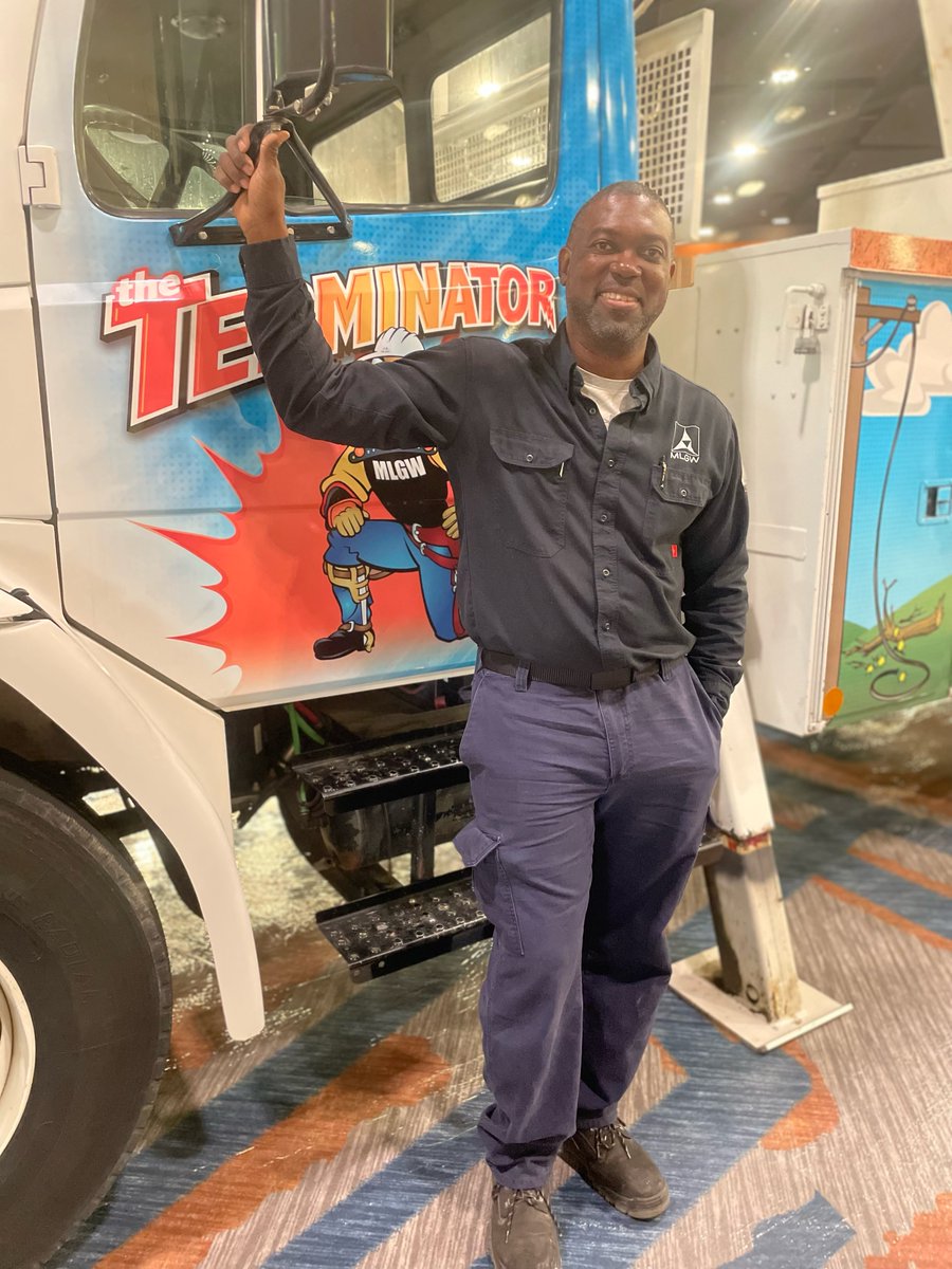MLGW's tweet photo. Explore careers at #MLGW at the Pathways 2 Possibilities Career Expo from 8 - 5 today at the Renasant Center. Reps from dozens of public and private companies are also on hand to help you get on the path to your future! #ServingYouIsWhatWeDo #pathways2possibilities #P2P https://t.co/W2JcgIMbwc