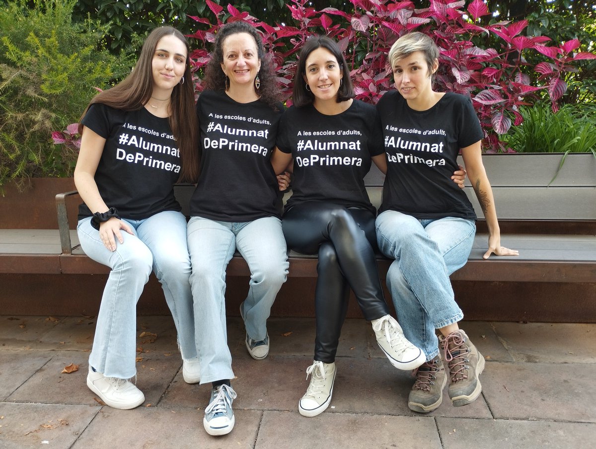 ALCEM LA VEU!📢
Som Fem Pedagogia i estem organitzant un seguit d'accions per aconseguir canviar la normativa d'accés a la formació professional per a persones majors de 18 anys! ✊
En vols saber més? T'uneixes?