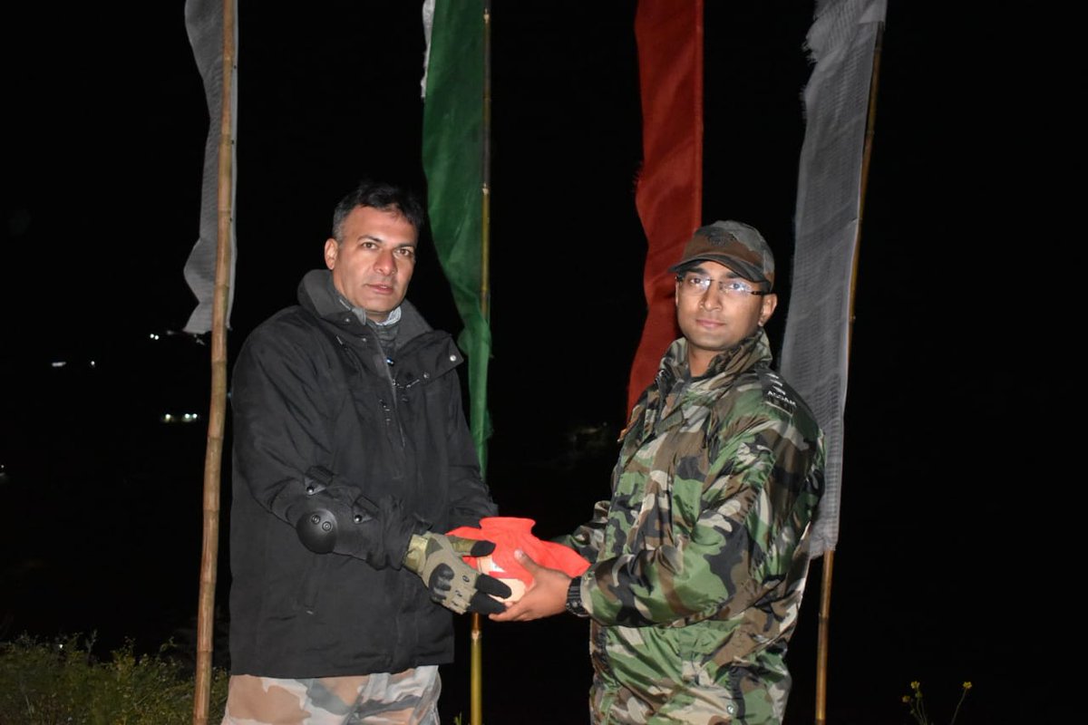GajrajCorps_IA's tweet photo. Motorcycle expedition commemorating 60th anniversary of #BattleofWalong visited #Bomdila, #Sela &amp; #Tawang - paid homage at #TawangWarMemorial. Heart touching felicitation by local students at #JawaharNavodayVidyalay Tawang
#LestWeForgetIndia
#Remembering1962
@adgpi
@easterncomd https://t.co/Fb5rL7Lsnh