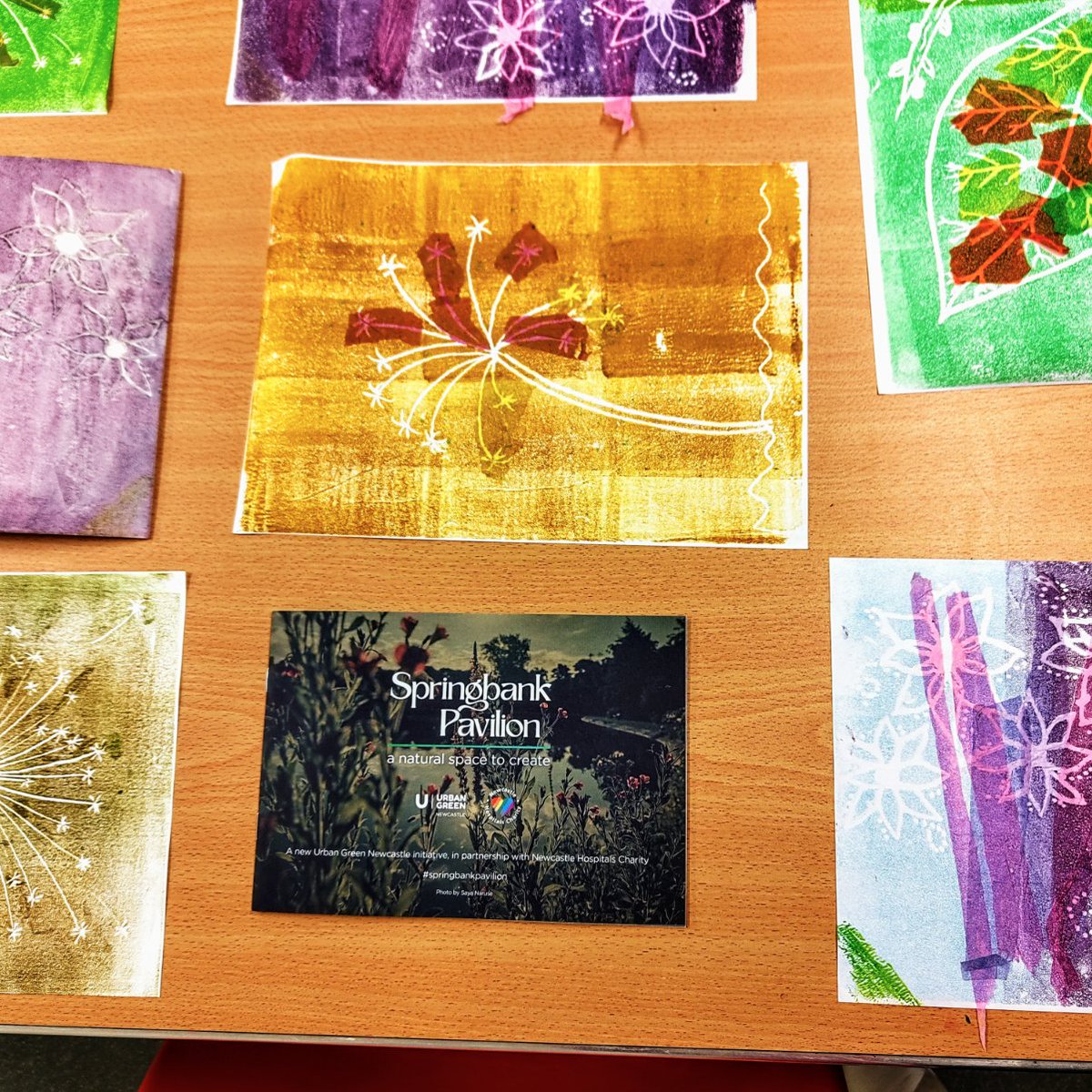 ParksNewcastle's tweet photo. Tomorrow we are back at #SpringbankPavilion joined by artist Pui Lee & @GemArtsuk for more printmaking in the park! Then on Friday w/ @ChilliStudios with pottery in the park too ππ³
Supported by
@Newcastle_NHS @lga_foundation & @CFTyneWearNland
#ANaturalSpaceToCreate https://t.co/jVoLnw3Y5Z