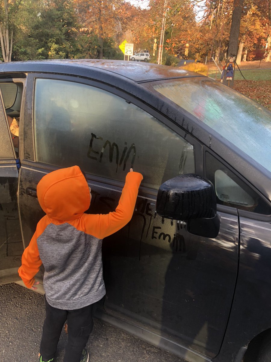 fazli12345's tweet photo. #Ciko #Chiko bugulu cama adini yazmayi deniyo. #TheLittlerOne is #OrangeHead this #Fall #Autumn morning https://t.co/2yrDTxyee4