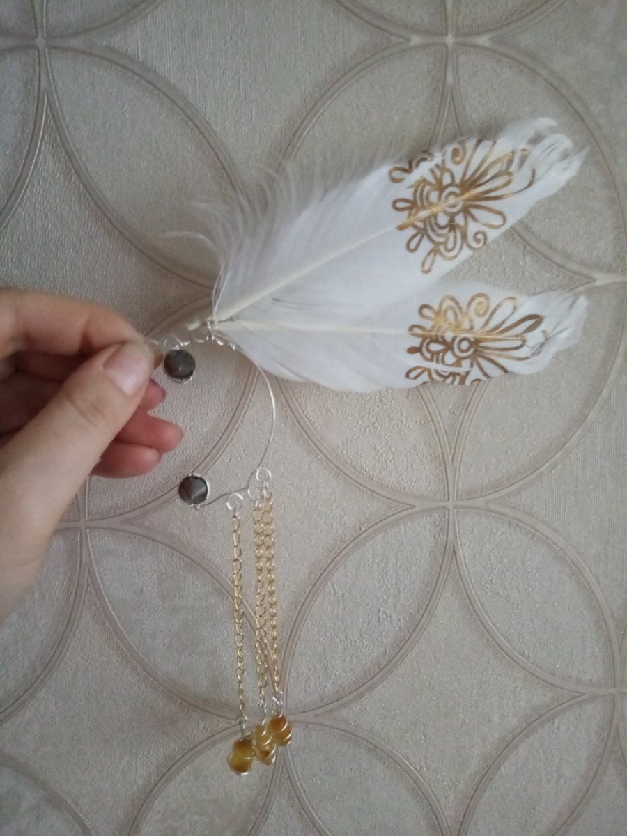 AlexZahhak's tweet photo. Сегодня я сделал кафу.
Украшение на ухо из серебряной проволки.
Закасчик захотел чтоб она была из этого металла.
Конструкция не сложная, мне даже понравилось. Надеюсь и закасчику понравится. https://t.co/V6vwARyieW
