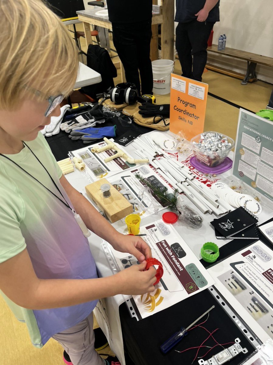SkillsCanadaNB's tweet photo. Today we are excited to introducing careers in Skilled Trades and Technologies to K-5 students at Fairvale Elementary School! One of the many activities this week celebrating National Skilled Trades and Technology Week. https://t.co/RPvF0VVJen
