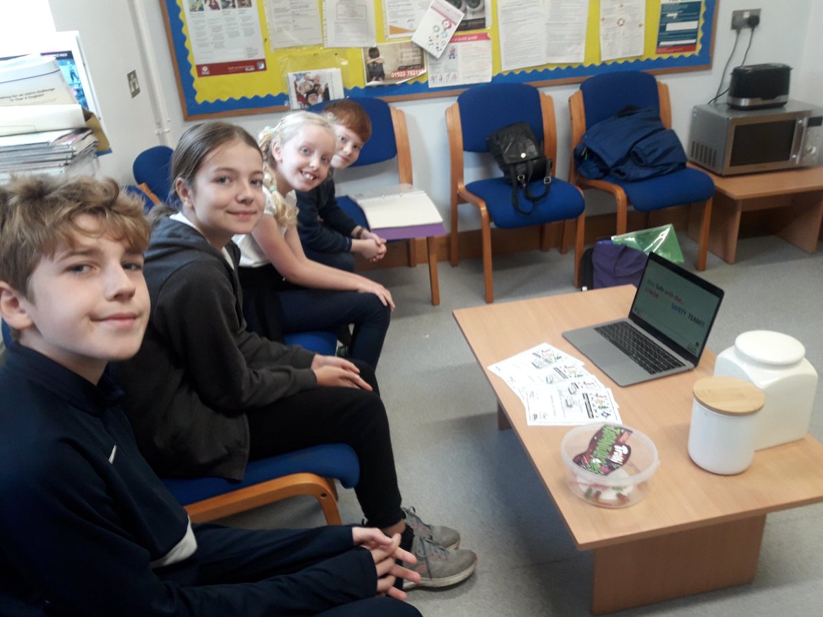 Fantastic meeting with our JRSOs at Reepham Primary School this morning.  They are so enthusiastic and have some great ideas!
<a href="/Reepham_lincs/">Reepham C of E lincs</a> 
<a href="/RJrsos/">Reepham JRSOs</a> <a href="/JRSO_Lincs/">JuniorRoadSafetyOfficers</a> <a href="/LincsRSP/">Lincs Road Safety</a>