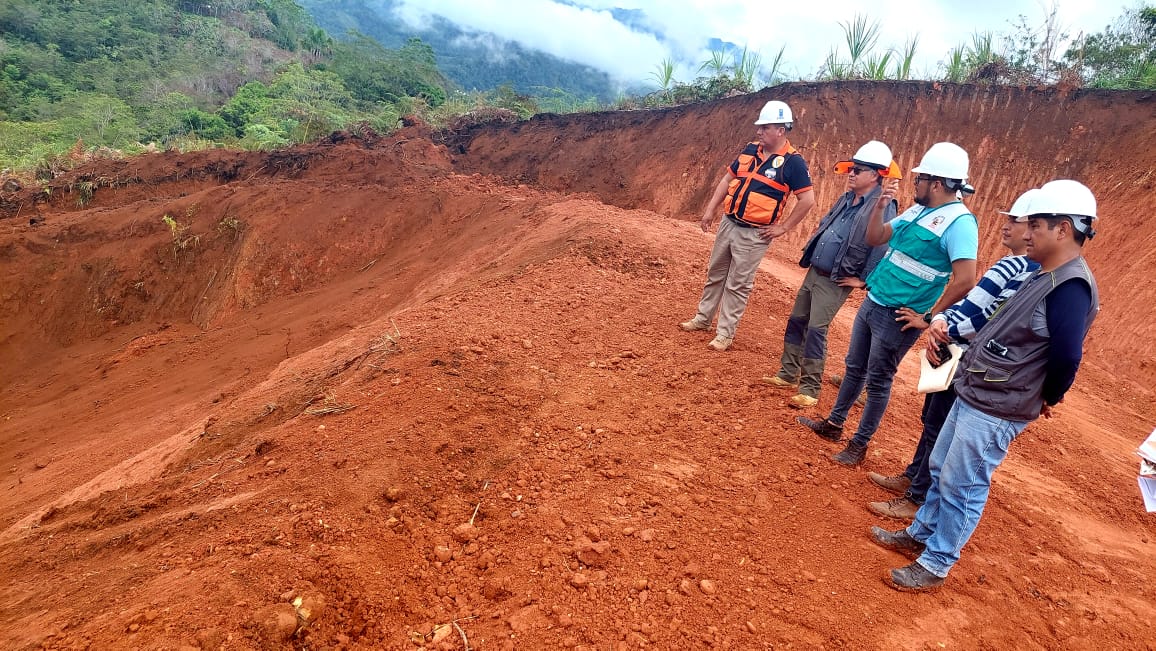 indeciperu's tweet photo. ✅#INDECI #Huánuco realizó seguimiento a la construcción de talud, sistema de drenaje y muro de contención, por peligro inminente de movimiento de masa en la localidad de Las Vegas del distrito Daniel Alomia, provincia de #LeoncioPrado, por ser un proyecto #IOARR.🇵🇪💪 https://t.co/v4HqQKxgZh
