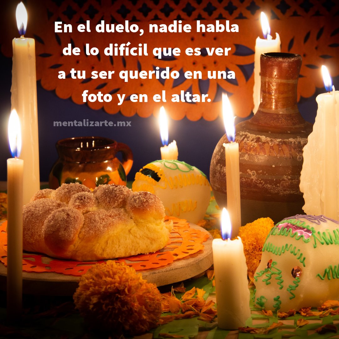 misimedrez's tweet photo. La primera vez que puse un altar con la foto de quién se me adelantó en el camino, el corazón se me desgarro. No podía voltear sin llorar, el dolor se hacía presente. 
Es sin duda algo muy complejo de asimilar y de aceptar. 

A ti que le estás dando vueltas si ponerlo o no, https://t.co/Hq6BFSGnFb