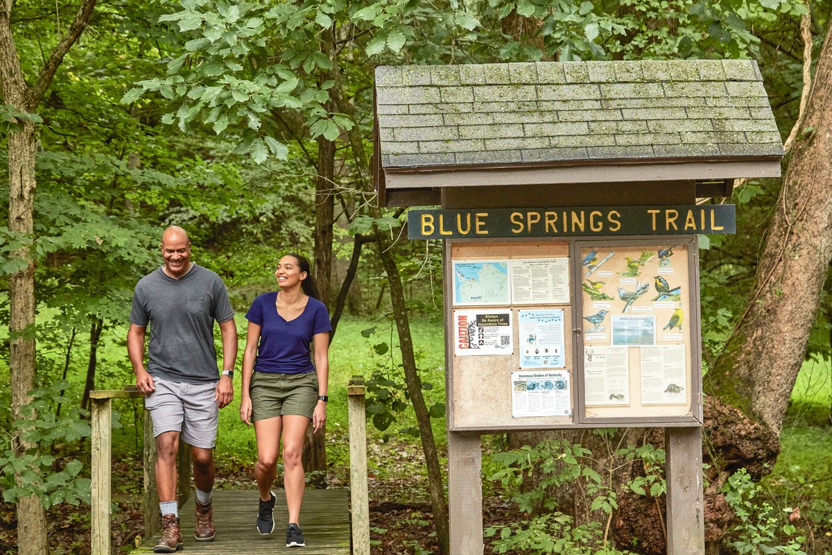 It's National Take a Hike Day! Pack the boots, trail mix, &amp; water because Nov. 17 is a day that encourages hikers from across KY &amp; the rest of the nation to get outside,  enjoy some scenery &amp; exercise. Find a trail at parks.ky.gov/things_to_do/t…. #kystateparks