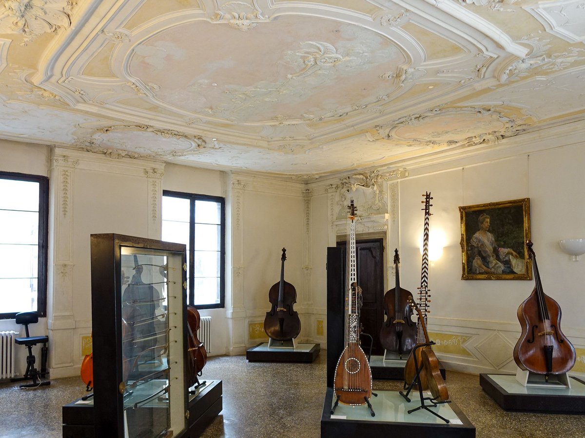SimonVenturini's tweet photo. Oggi inizia il nuovo Anno Accademico al Conservatorio Benedetto Marcello Venezia!

In bocca al lupo a tutti gli studenti e alle matricole! https://t.co/uwuGelKdhN