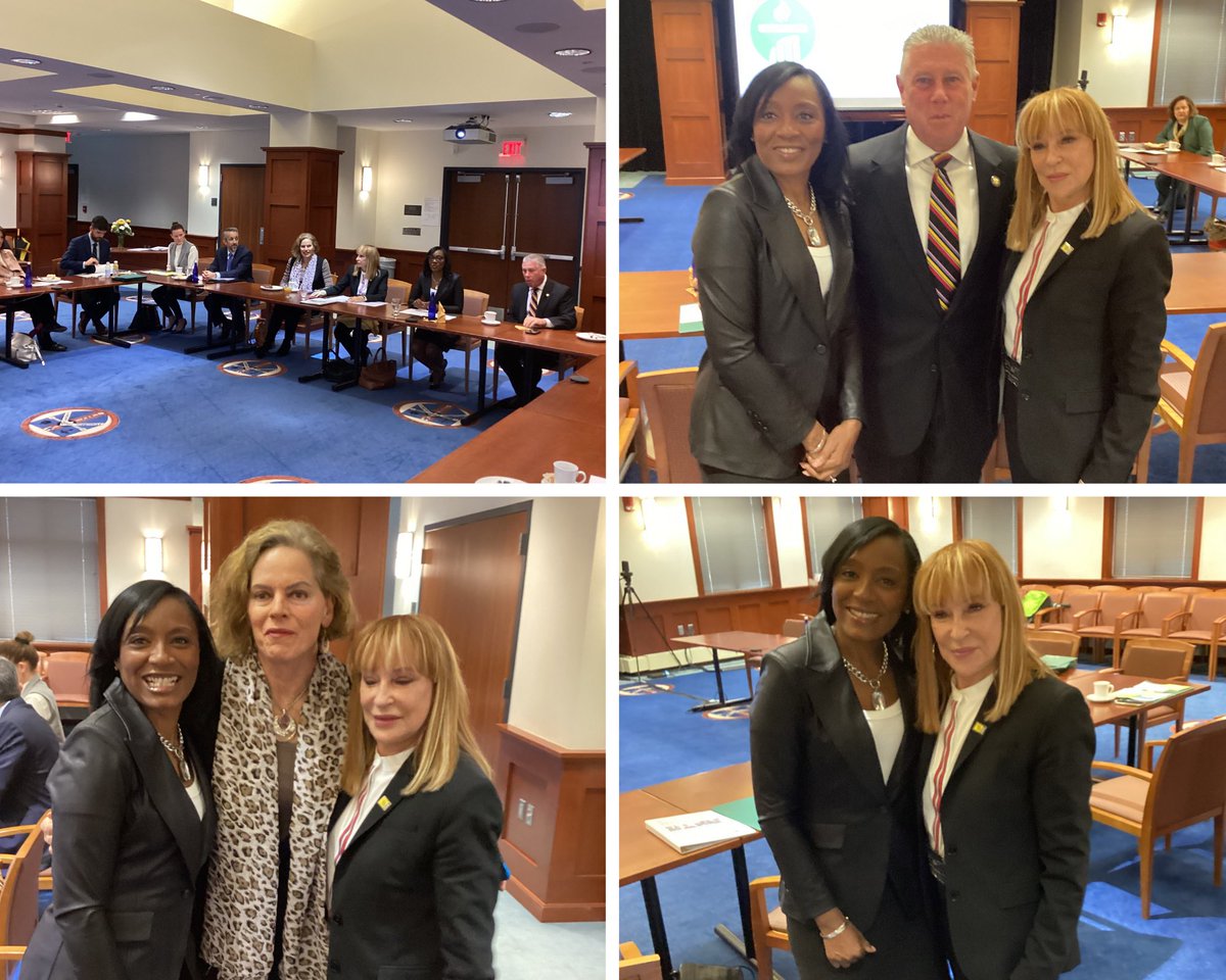 CICU President Lola W. Brabham & staff went to @CollegeofStRose to meet with capital district Member Presidents & government affairs staff. Thank you to our host @CollegeofStRose President Marcia White & to AssemblyMember's @johnmcdonald108 & @PatriciaFahy109 for joining us.