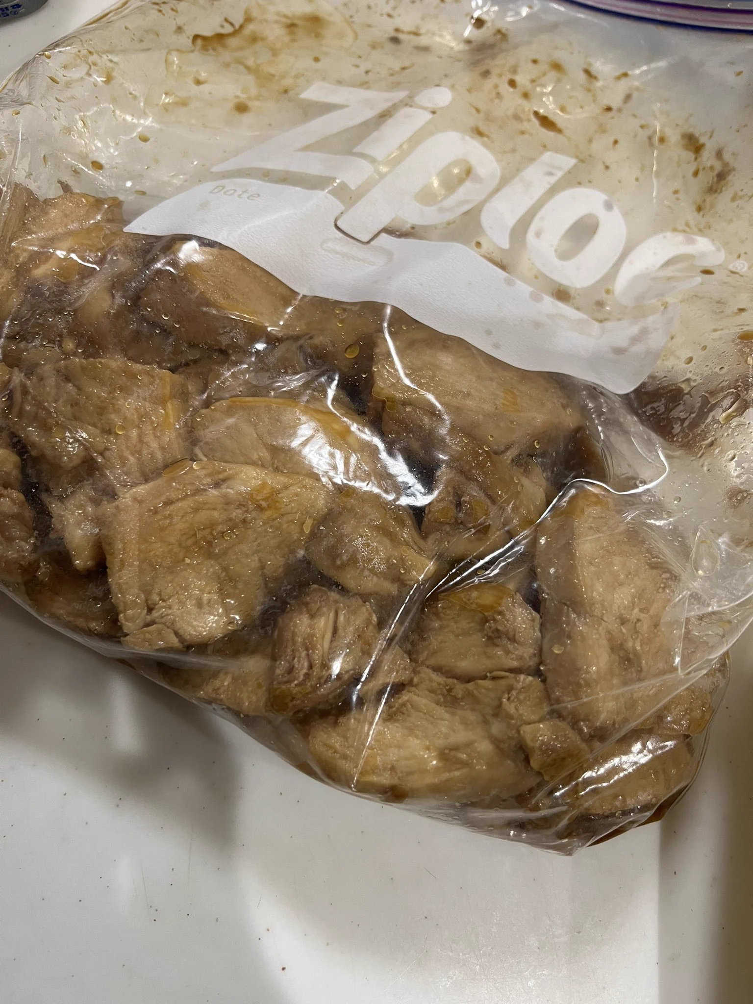ホットクックのサラダチキンモードでつくりました〜
出来上がりにカットしてタレにもどして染み込ませた
美味しい✨  