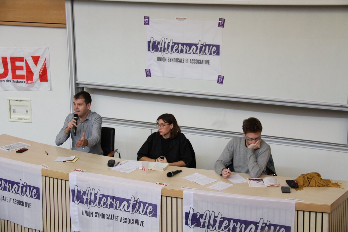 🔴 Attaques de Macron  : ouverture de notre plénière sur le bilan du mandat Macron, des réformes à venir et de la riposte sociale face à son projet de précarisation de la société.

Un grand merci à nos intervenants Vincent Gay (<a href="/attac_fr/">Attac France</a>) et <a href="/BenoitTeste/">Benoit Teste</a> (<a href="/FsuNationale/">FSU</a>) #RNA5