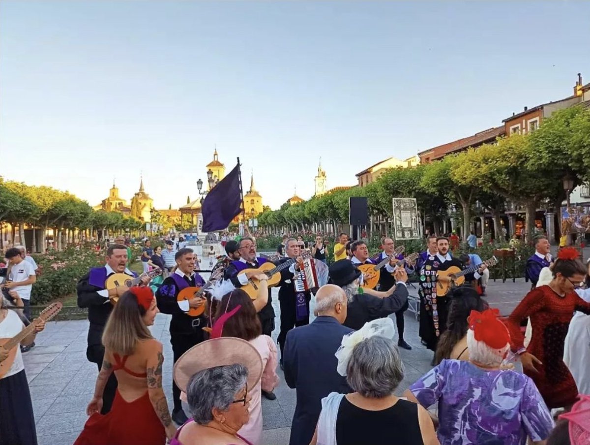 👏🏻 Enhorabuena a la Tuna de la <a href="/UAHes/">Universidad Alcalá</a> (<a href="/TunaUAH/">Tuna de Alcalá</a>) gran triunfadora del XXXIII Certamen Nacional de tunas que se ha celebrado los días 28 y 29 de octubre en <a href="/LeonAyto/">Ayuntamiento de León</a>