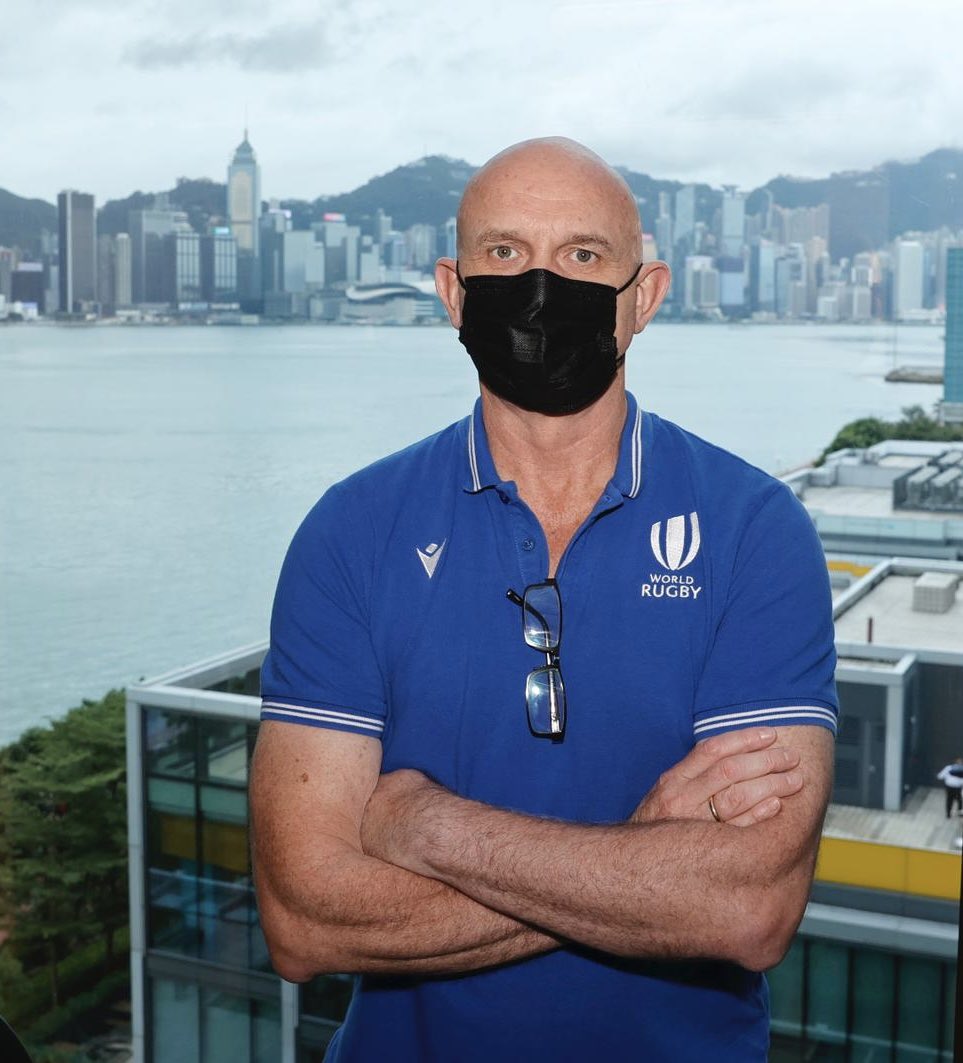 Great to back in #HongKong despite a lock-down with #TyphoonNalgae . Looking forward to what will be a great return to the #HSBC @WorldRugby7s #OURHK7s #HK7s - #olympics #paris2024 - #Iamsmilingunderthemask 😁👍