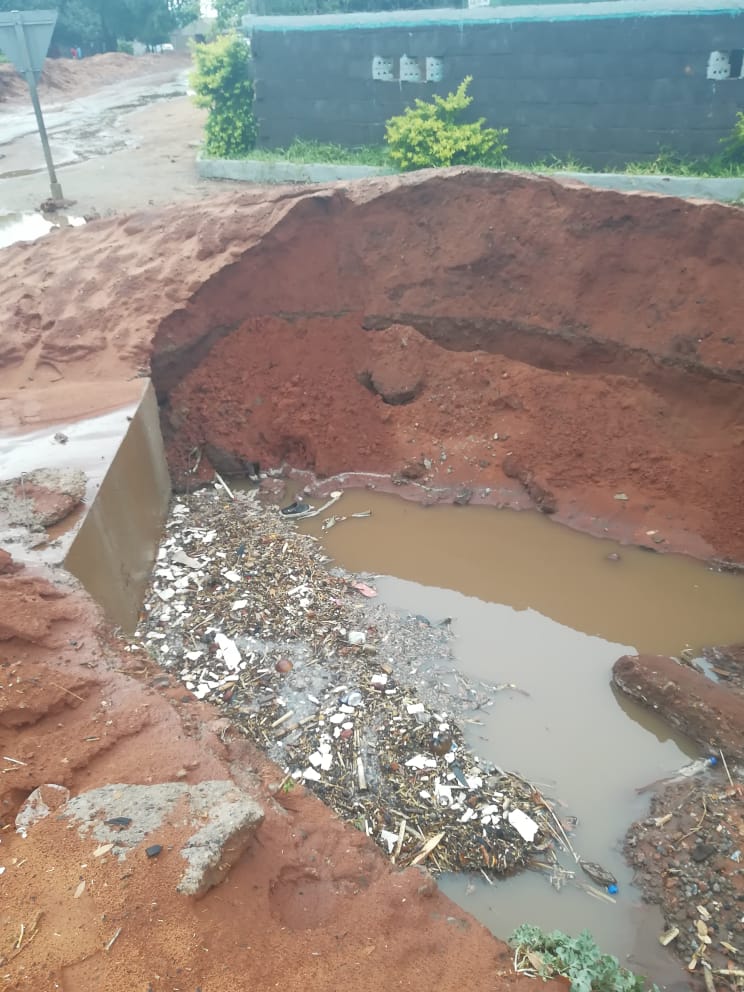 Vic_Falls_Live's tweet photo. The construction of the storm drains began three months ago and residents told VicFallsLive that the trenches, most over a metre deep, posed a danger to children as they were too close to houses https://t.co/dW7DqMT2TF