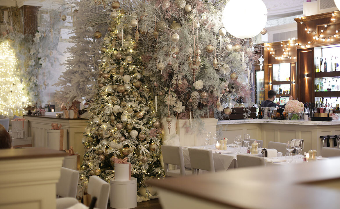 Book the lavish Christmas you deserve this year at <a href="/RossoRestaurant/">Rosso Manchester</a> 🥂

confidentials.com/manchester/off…