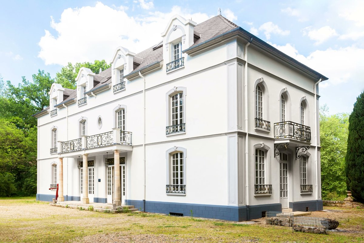 Oneexperience1's tweet photo. Envie de changer d'ambiance pour vos fêtes de fin d'année ? 🎄
Privatisez la Bouleaunière à seulement 1 heure de Paris et vivez la vie de Château ! 🏰
Découvrez en plus en lisant notre newsletter : https://t.co/fGBFuSrgKc. 
#oneexperience #oneexpeeriencefactory #newsletter https://t.co/ChBDelVYet