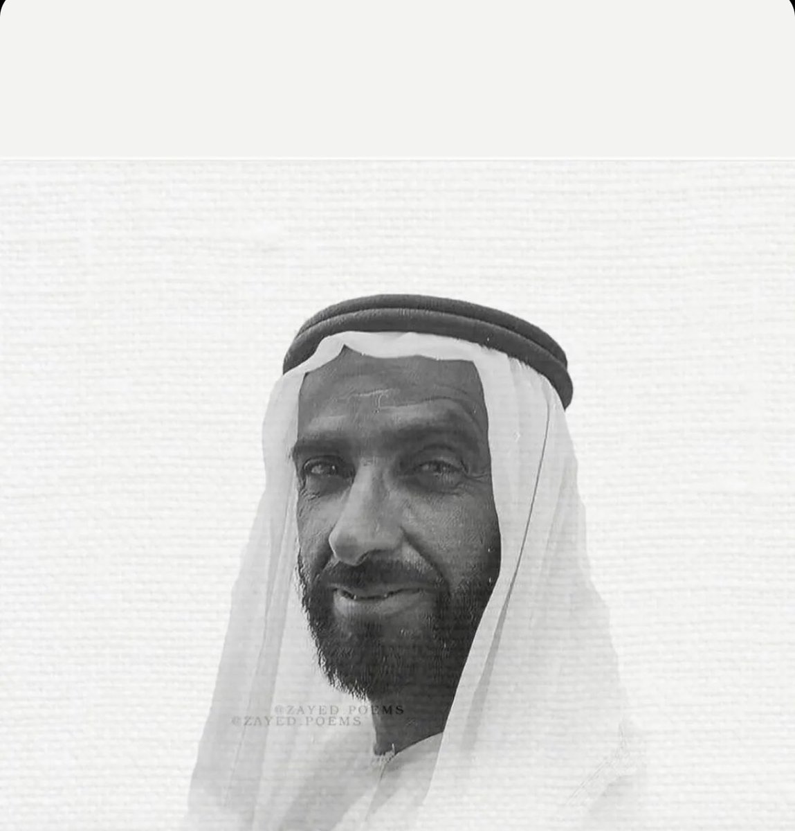 _5cot's tweet image. سقـى الله ضـحكتـه يـوم كـانت تـروى ضـمى شعـبٍ يحبونـه