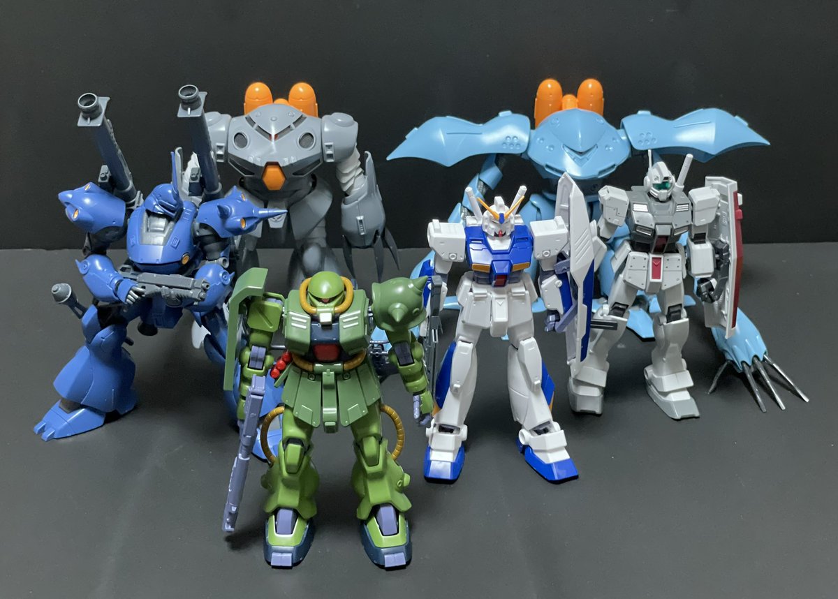 12zEu's tweet photo. 機動戦士ガンダム0080 ポケットの
中の戦争HGコレクション
ザクⅡ改とアレックスにケンプファーの寒冷地仕様ジムとズゴックEにハイゴック
まだジムスナイパーとか必要なんだろうけど主要機あるし、とりあえずこんな所で https://t.co/FU574S7iX0