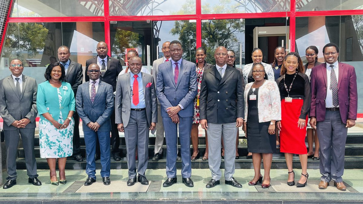 kenyapipeline's tweet photo. Cabinet Secretary for Energy &amp; Petroleum, Davis Chirchir during a courtesy visit to KPC where he met top management led by KPC MD Dr. Macharia Irungu. @Petro_MiningKE https://t.co/hTqfg5JXBz