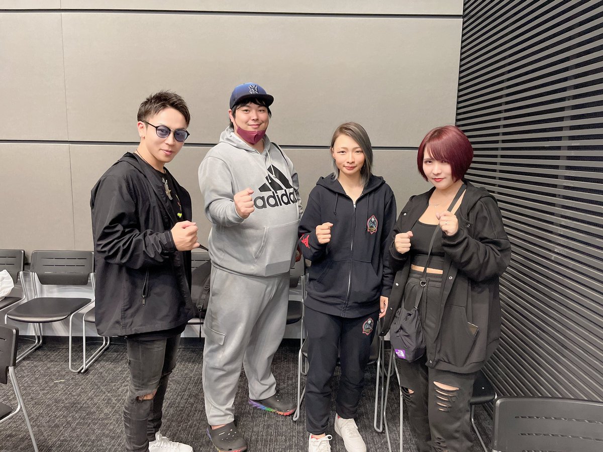 susumu_sniper's tweet photo. 明日はブレイキングダウン6本戦。
気持ちは一つ。
#BreakingDown6 #BreakingDown #ブレイキングダウン #snipersecurity #土木ネキ #SUSUMU https://t.co/4Gc5x5sn68