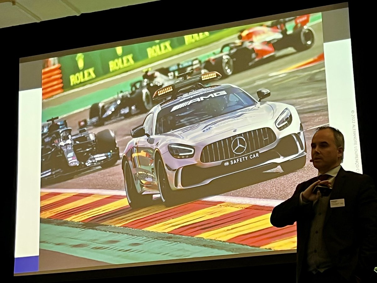 .<a href="/LourencoAlex/">Alexandre Lourenço</a> encourages us to ‘start racing’ again. The #safetycar has gone.
👏🏻👏🏻👏🏻 #hmiConf22