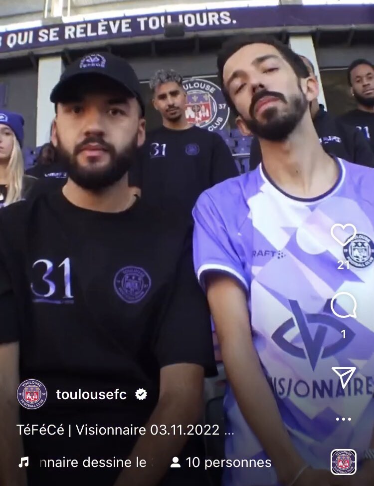 monptitef's tweet image. 🚨 Voici le nouveau maillot third du @ToulouseFC !

🧐 Une note sur /10 ?