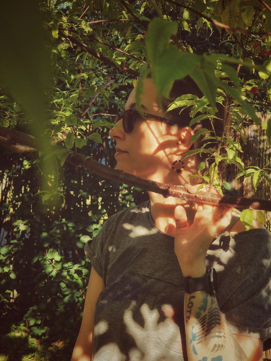 We designed a bit of a makeover for the applicant’s guide for Oulu University of Applied Sciences. The renewal was done sustainably by utilising existing material as much as possible. The end result is not only sustainable but also gorgeous, humbly speaking.