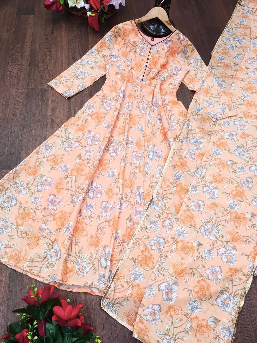 nsngtextileshub's tweet image. #Anarkali Gown 🌸😍
 Material #Georgette
Complete #linning
#Floral print
Flare 3.5 inches 
Length 50"+

Size M-38 L-40 Xl-42 XXL-44