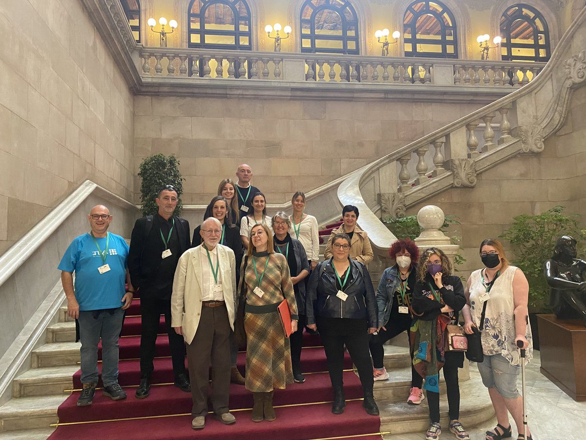 FedCatAutisme's tweet photo. Moltes gràcies a les entitats que ens heu acompanyat avui. #Heroessincapa, @juntsautisme , @AutismeMC , #Ateate, @NewAsperger i el President de @_dincat que ha vingut a donar-nos el seu recolzament. https://t.co/7RJeHmpbES