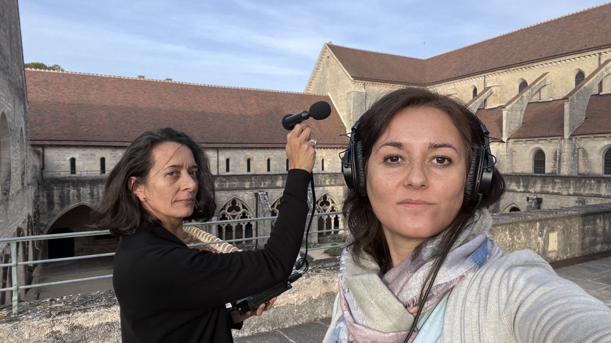 [ Sortie de résidence 🗓 ]
Ce jeudi 3 novembre à 18 h, prenez part à la sortie de résidence de Jaidy Diaz, artiste plasticienne sonore colombienne et Evelyn Zelada Biecher, metteure en scène et comédienne franco-Chilienne. 

GRATUIT sur réservation au 02 48 62 01 01