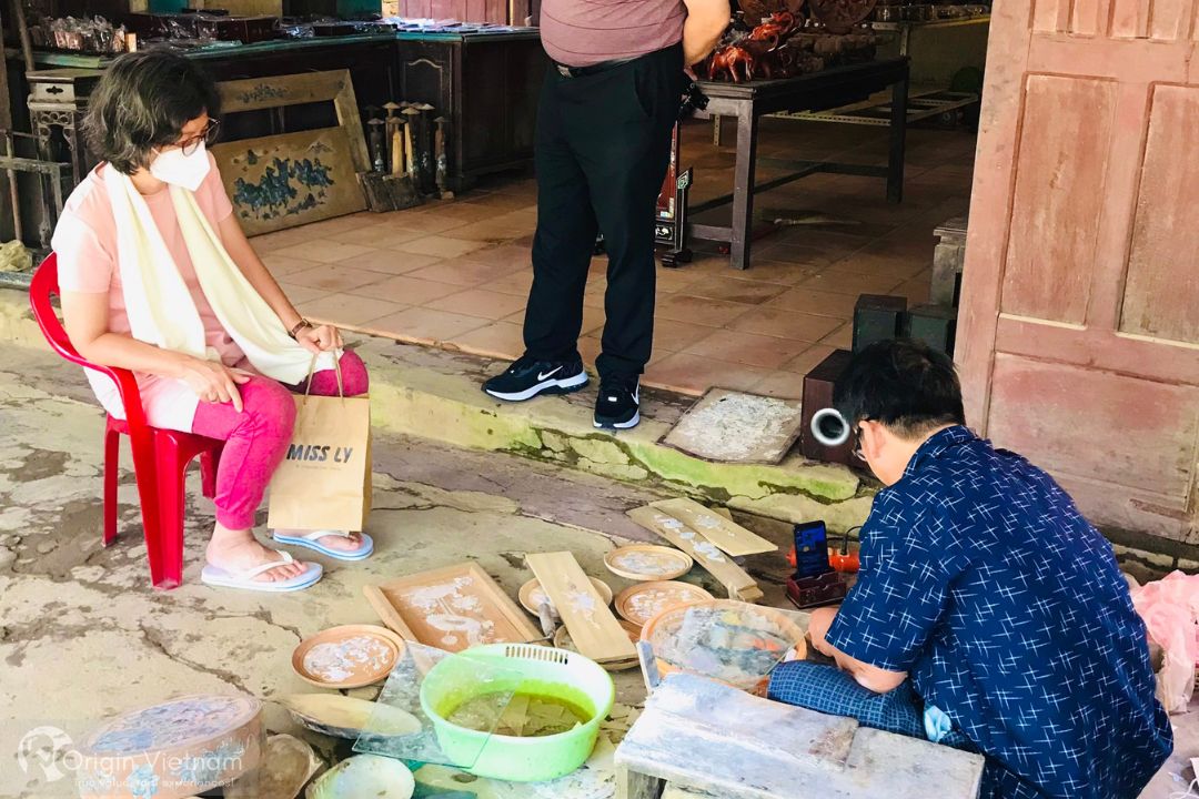 Originvietnam's tweet photo. Welcome 2 Indonesian friends explore Da Nang - Hue 4 days with #OriginTravel team
Danang Tour Package 4 days 3 nights PRIVATE TOUR
#Danang #Hue #Danangtours #Hanmarket #Chammuseum #Banahill #Goldenbridge #ThienMupagoda #DongBamarket #ImperialCity #MinhMangtomb #KhaiDinhtomb https://t.co/MKkJ4Wo2aB