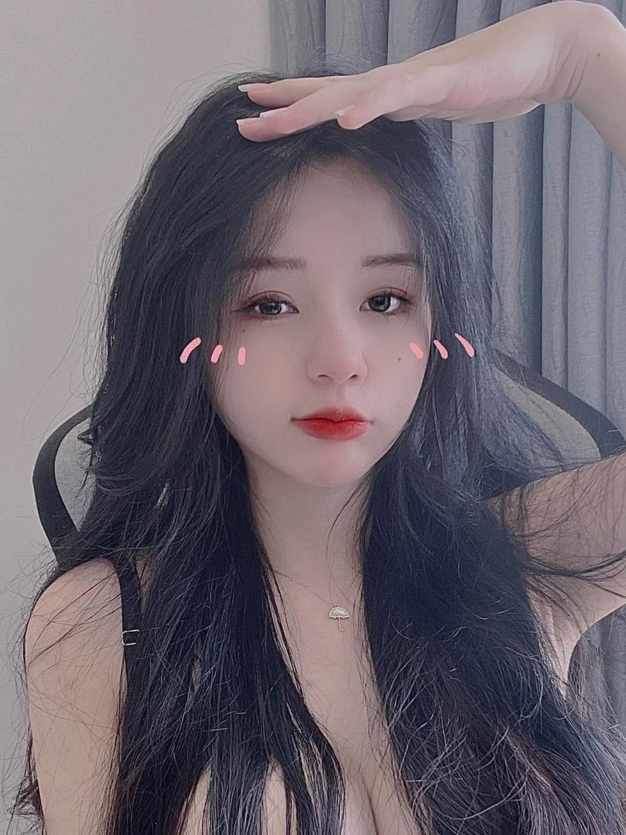 Hồng Nhung tweet media