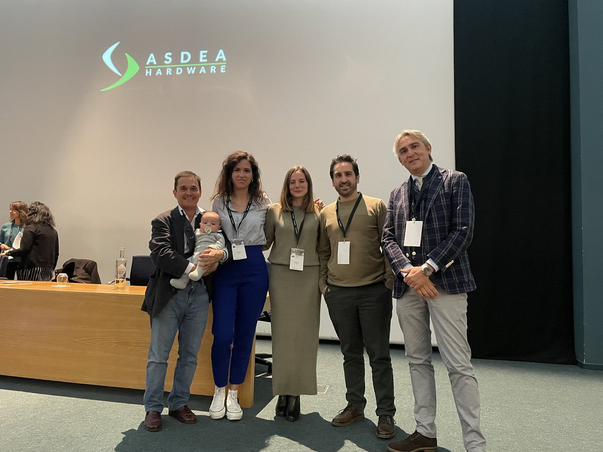 Tad3Lab's tweet image. Nuestros alumnos de @EPCC_Unex dándolo todo en #reuso2022 Nuev@s generaciones y nuev@s investigadores desde Extremadura 👏👏👏 @jtorreci @AlumniUEx @aparejadorescc