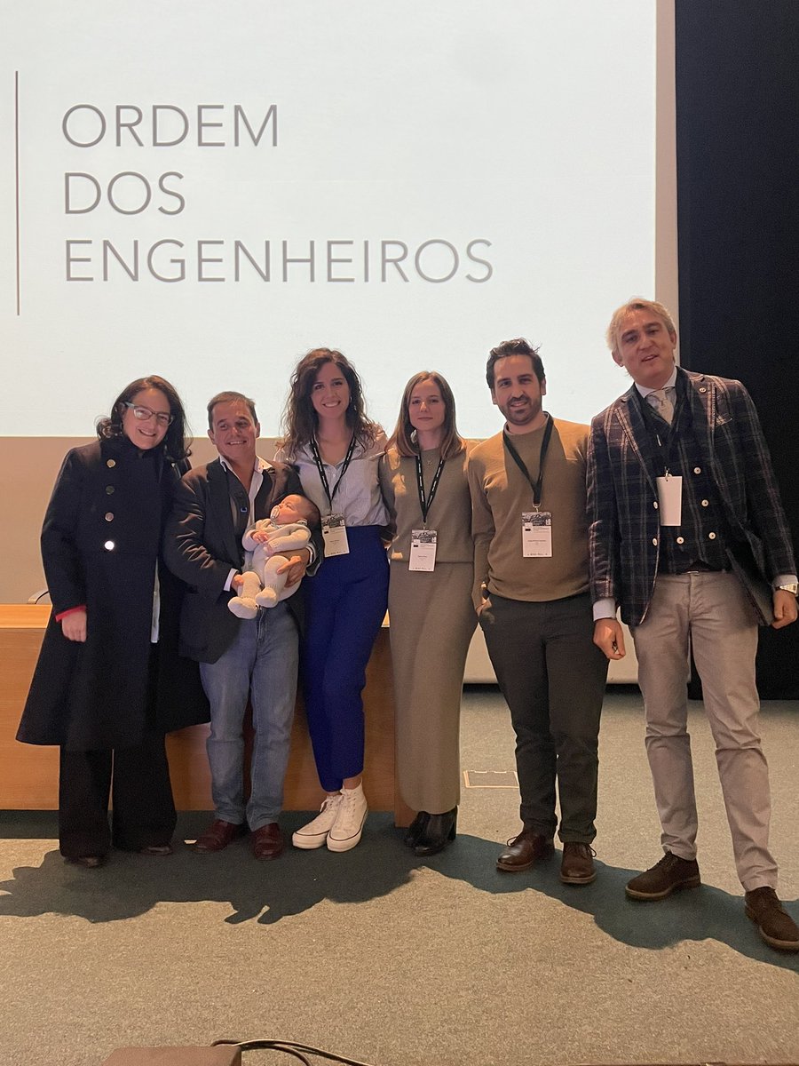 Tad3Lab's tweet image. Nuestros alumnos de @EPCC_Unex dándolo todo en #reuso2022 Nuev@s generaciones y nuev@s investigadores desde Extremadura 👏👏👏 @jtorreci @AlumniUEx @aparejadorescc