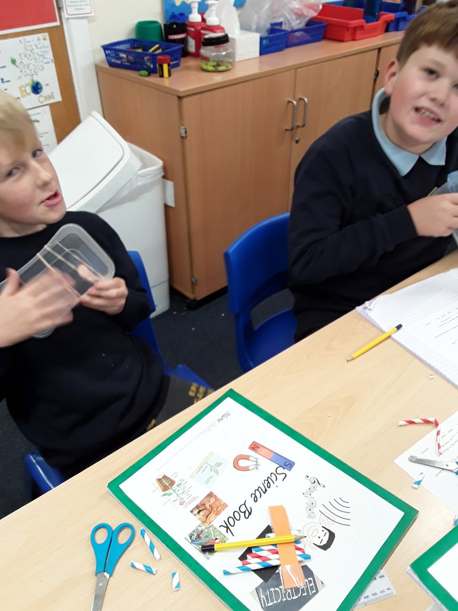 mountpljuniors's tweet photo. Class 4 Mrs Kelly's Class loved investigating pitch in Science this week. https://t.co/aZxrl26f2U