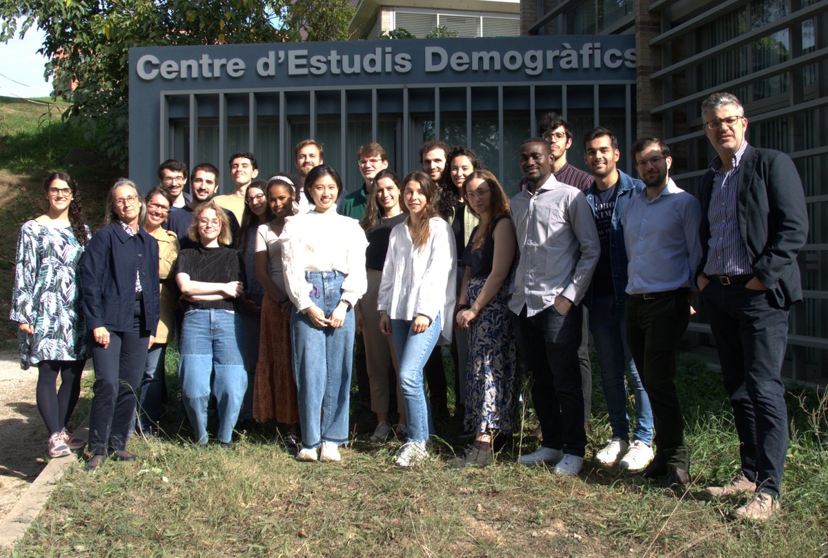 Today November 2nd, EDSD cohort 2022-23 has started a new journey in CED-Barcelona after two months in <a href="/MPIDRnews/">MPIDR</a>.  
🎉Welcome and good luck to everyone🎉

More info➡️ eaps.nl/edsd