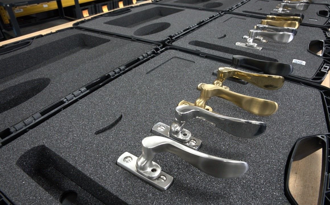 Display Cases!
The perfect way to see and feel the quality of BLU window and door hardware!
Do you need a display box to show to your customer?

lnkd.in/dJMJzg2W

#stainlessteel #doorandwindowhardware #windowhandles
#quality #hardware