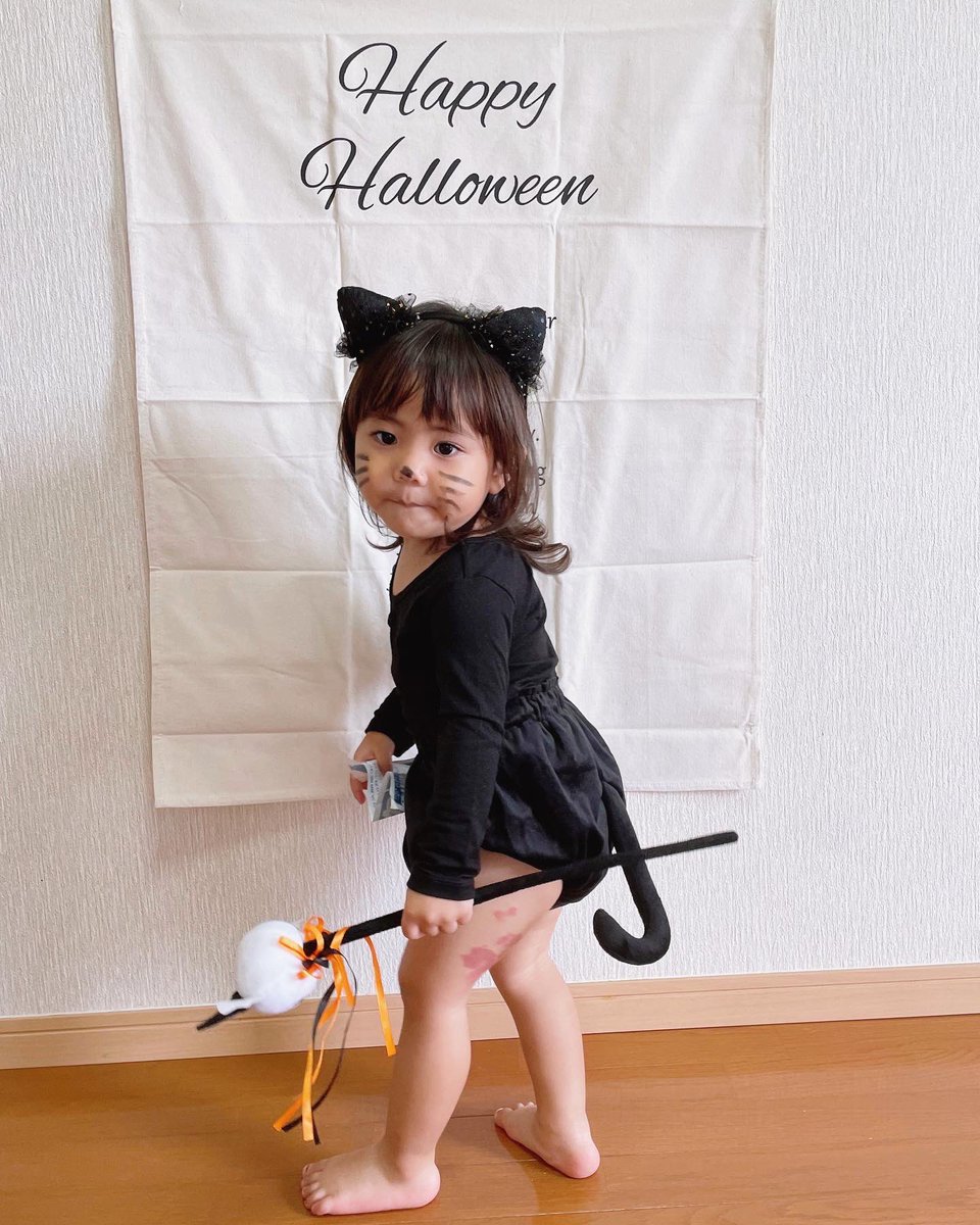kaedebuu15's tweet photo. 🕸 🎃👻𝗛𝗮𝗽𝗽𝘆 𝗵𝗮𝗹𝗹𝗼𝘄𝗲𝗲𝗻👻🎃🕸

今年のﾊﾛｳｨﾝは🦇manと🐈‍⬛に仮装したよ✌︎·͜·  2人とも可愛いすぎた🥰
聖雅は学校でﾊﾛｳｨﾝﾊﾟｰﾃｨｰしたみたいで
お化け(先生の仮装(笑))からお菓子貰った〜！って喜んでた💞お弁当もすごい喜んでくれててママ嬉しかったよ🥺 https://t.co/kMbim2kAUC
