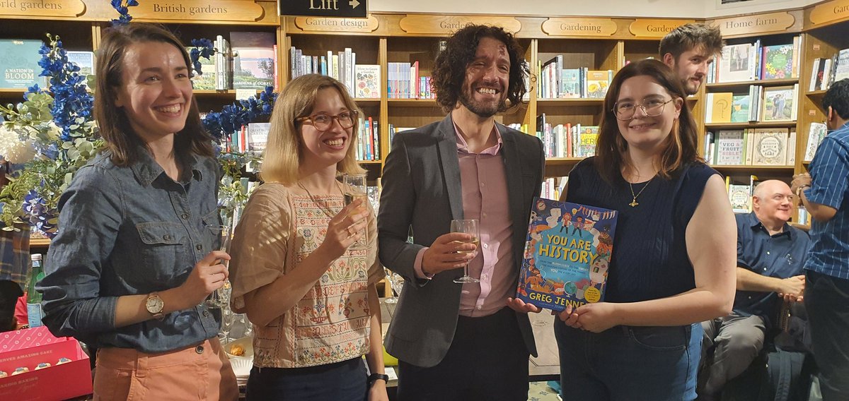 Last night was a complete whirlwind and I finally got to meet @greg_jenner for the BOOK LAUNCH of #youarehistory (which us out tomorrow!!) I met so many smart people and they were all so kind and the book was made into a cupcake so what more do you want!!
<a href="/WalkerBooksUK/">Walker Books</a>