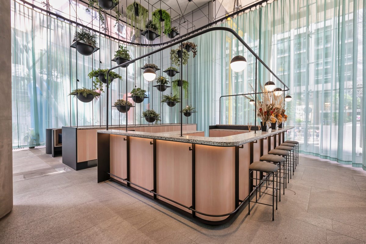 📆 It's time to look towards 2023!

The latest instalment in our blog series covers the changing ways architects use curtains in workplace design and the most popular fabric trends as we head towards the New Year:

ow.ly/BbYr50LrHV0

#curtains #interiordesigntrends #2023