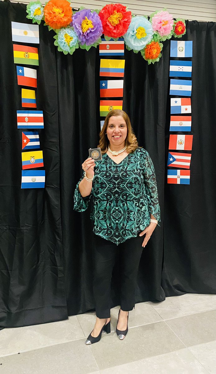 LuzSeda3's tweet photo. Amazing Hispanic Heritage event last night! Thank you Johanna Lopez for an outstanding celebration! https://t.co/CBDr0AVi7T